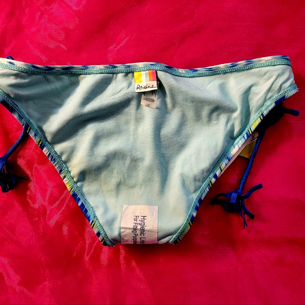 NWT MEDIUM RAISINS ROYAL 2 PIECE PADDED HALTER SWIMSUIT BRALETTE TOP - Picture 11 of 14